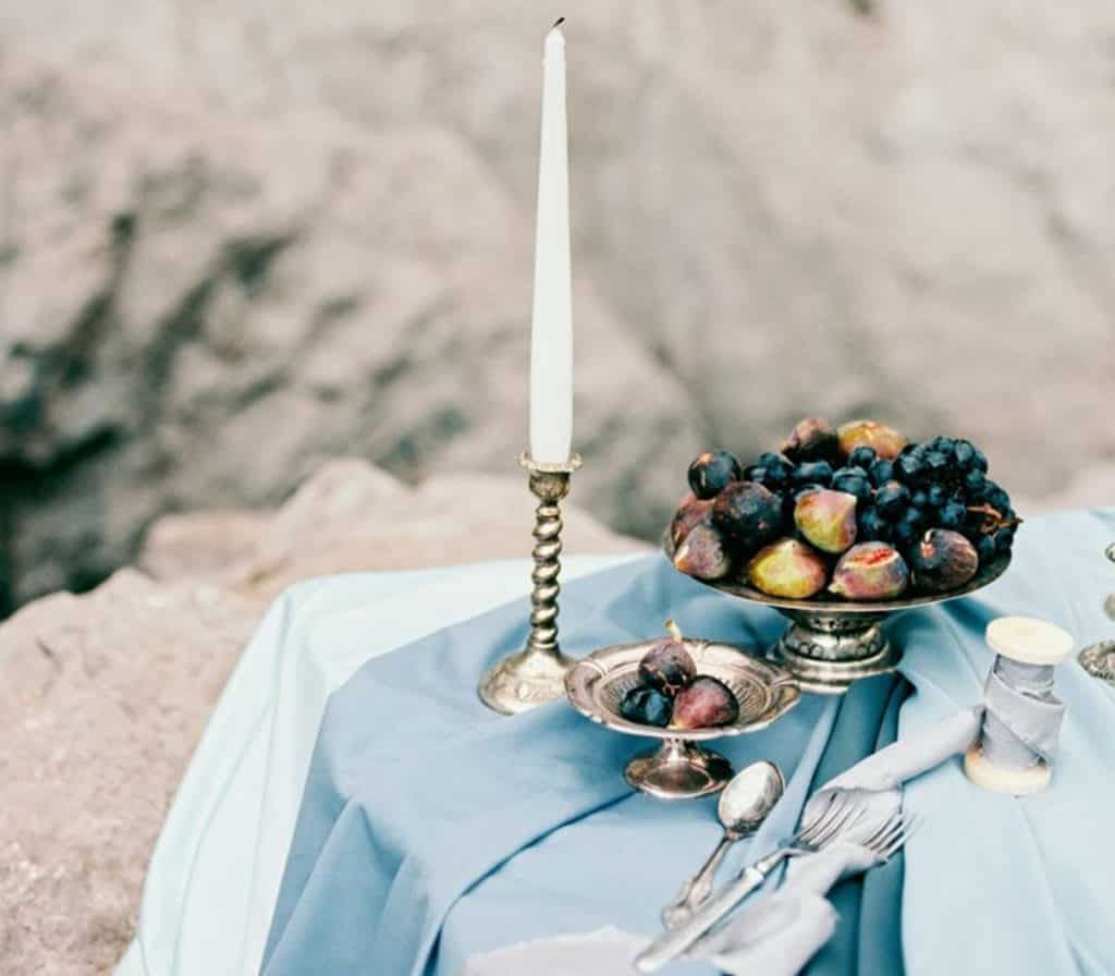 Γοητεία σε γαλάζιους τόνους για τη μέρα του γάμου σας