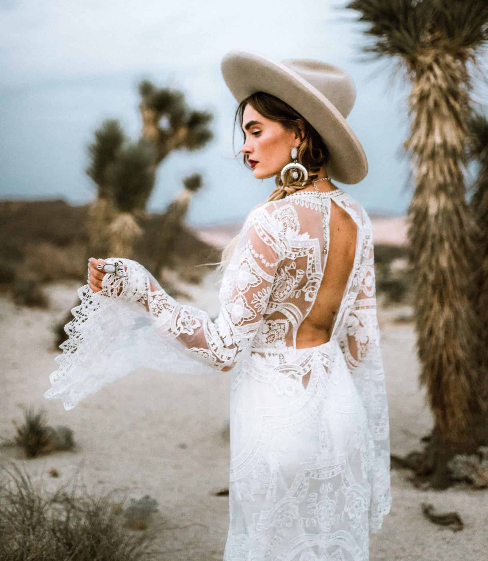 νυφικό χτένισμα με καπέλο