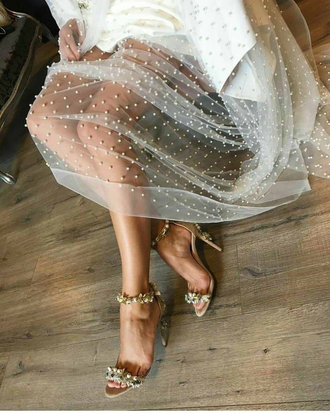 bridal-style-details-1 bride tulle with pearls