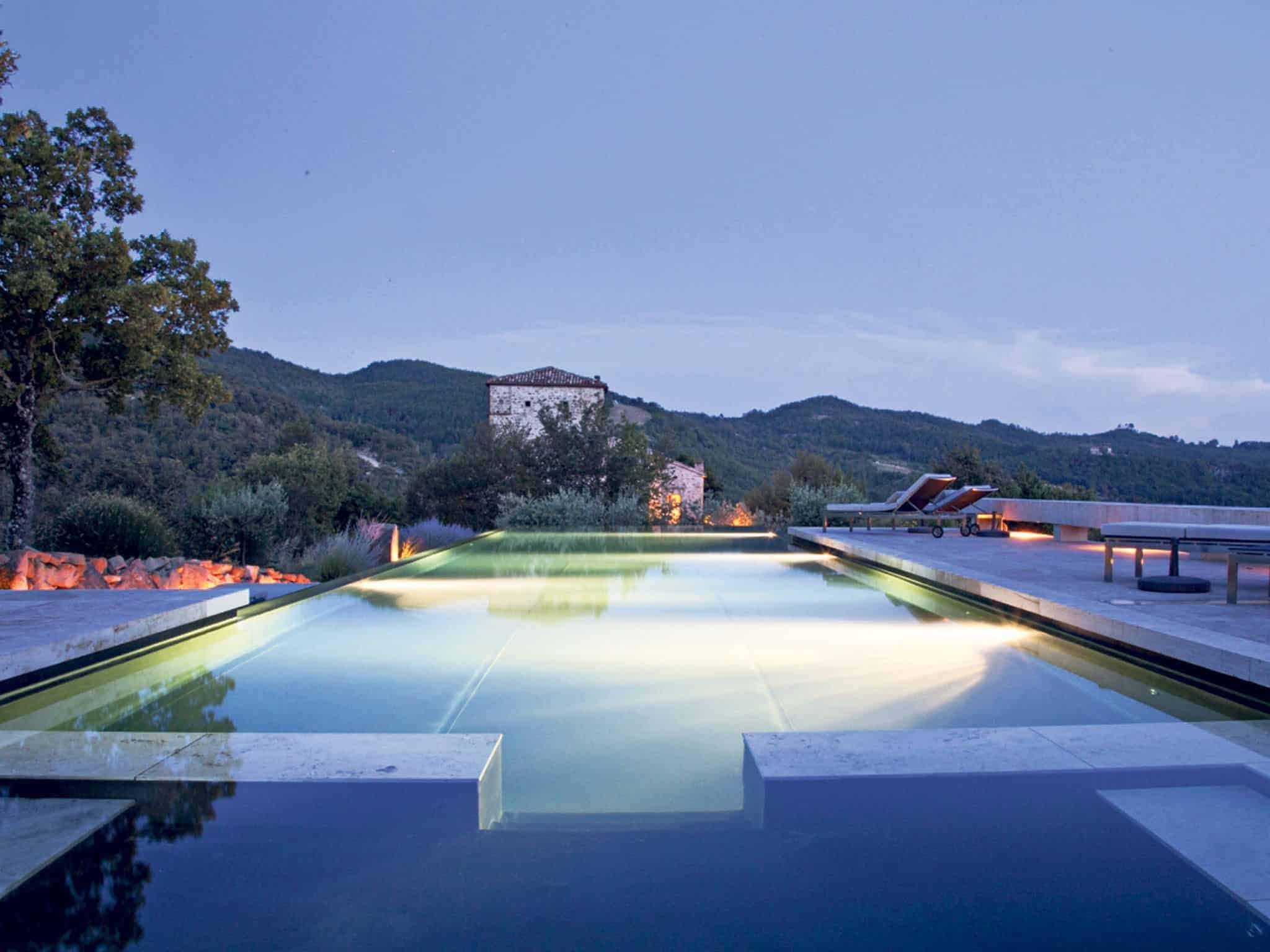 honeymoon top 10 romantic hotels Torre Di Moravola in Italy