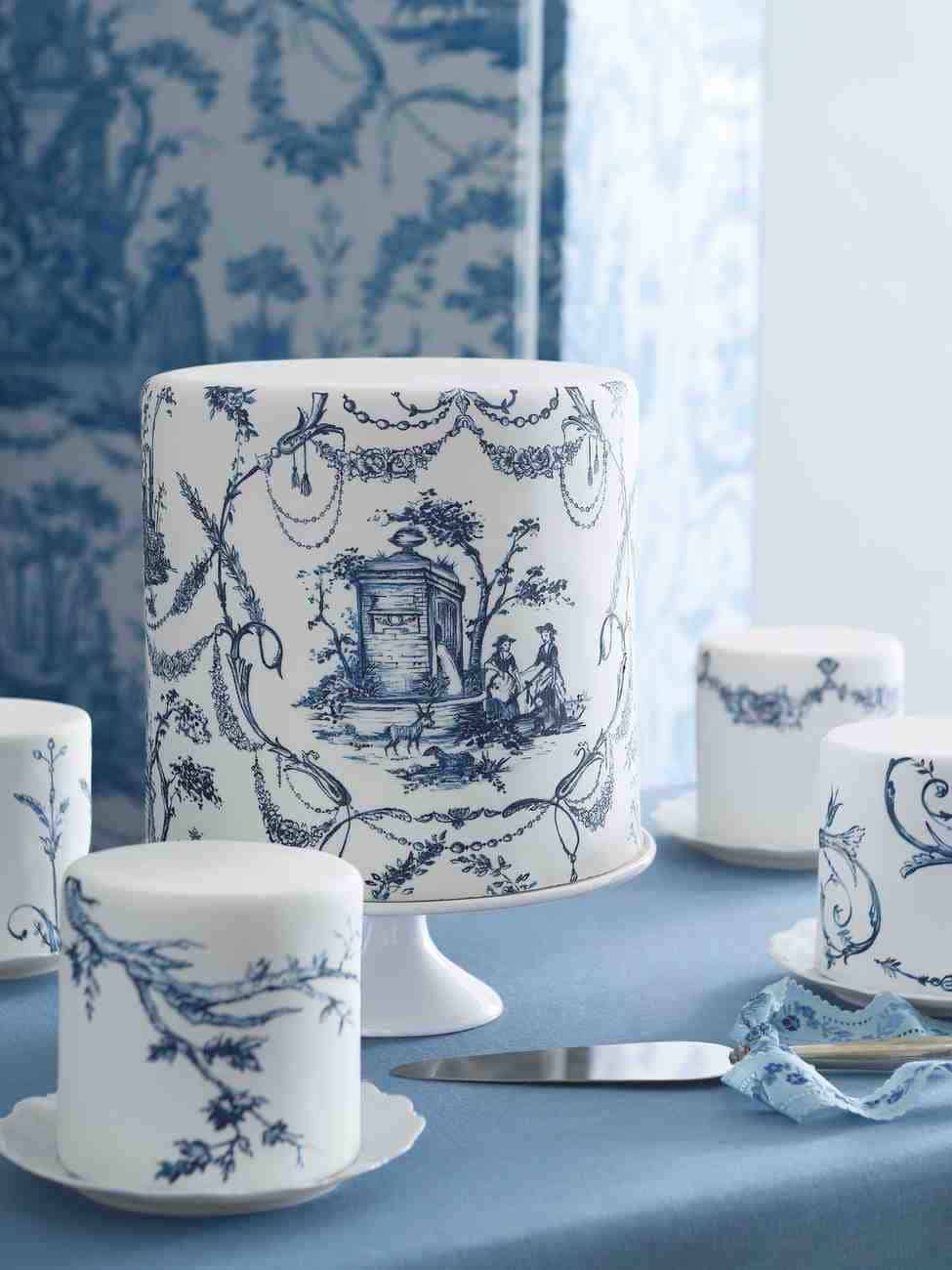 wedding cake with a porcelain style