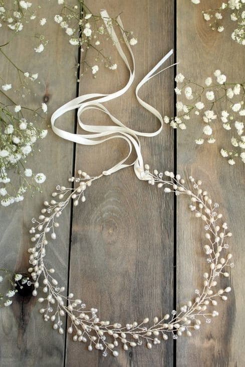 wedding-diary-11 στέφανα γάμου με λεπτομέρειες από λευκά μαργαριτάρια