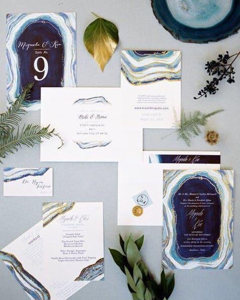wedding-invitations-2017-10 γεώδες γαμήλια πρόσκληση σε αποχρώσεις του μπλέ